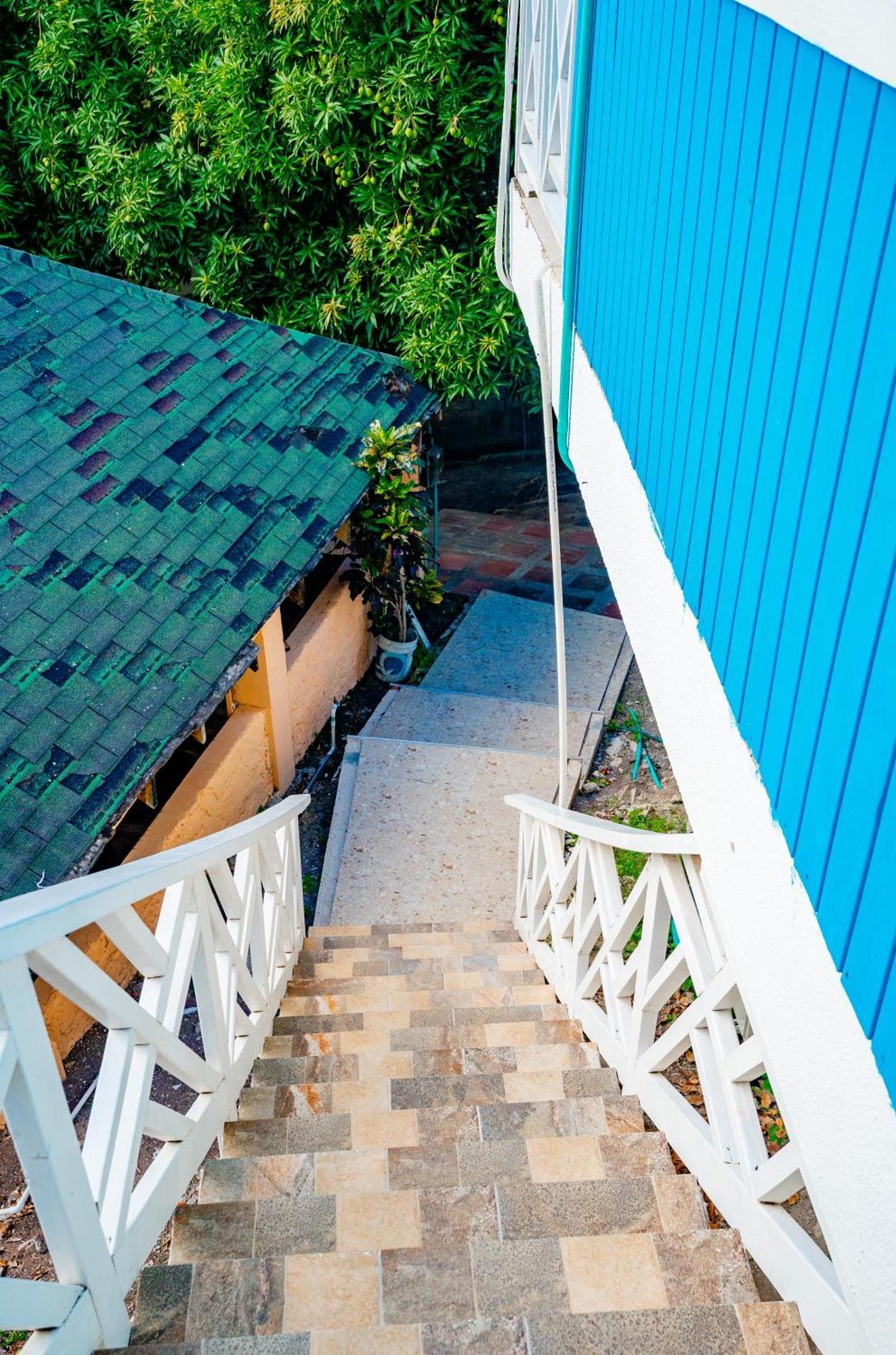 Shamar Lodge Franshua エクステリア 写真